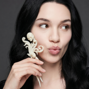 Eternal Dialogue Skull Hair Pin